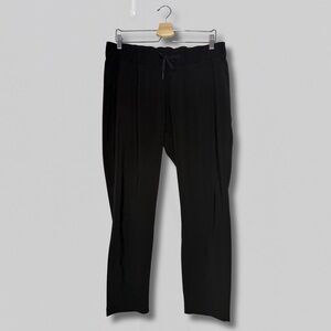 Lululemon On the Fly 7/8 Pant - Black - Size 10